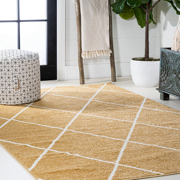 Cole Minimalist Diamond Trellis Area Rug